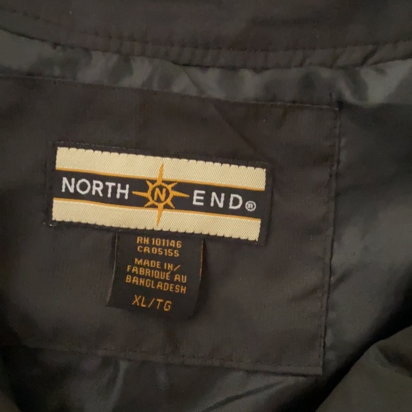 Men’s versatile vest - Picture 3 of 10